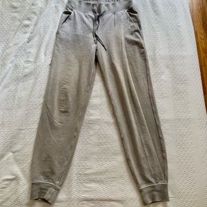 LULULEMON JOGGERS